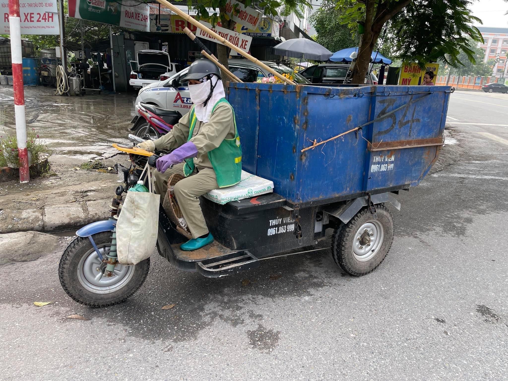 Xe điện thu gom rác 1 tấn. 